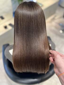 ナイン バイ アソビ 銀座(Nyne by asobi) 髪質改善/縮毛矯正/白髪染め/美髪/艶髪/銀座/酸熱トリートメント