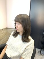リーオオサカ(Lee Osaka)&nbsp;グレージュカラー×くびれヘア