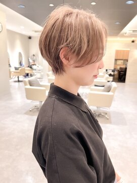 シシ 大宮(She 2.) 乾かして丸くなるショート/丸みショート/前髪/ベージュカラー