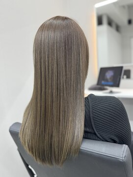 セカンズ(222) うる美髪×プラチナグレージュ