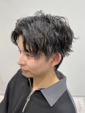 アリュア(Allure) メンズパーマ/ソフトツイスト/メンズ/センターパート