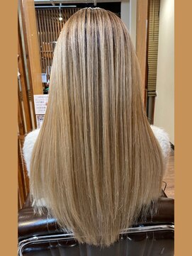 ブリッツ レボ(BLITZ-REVO) 着物ヘア/ダークアッシュ/ミディアムレイヤーカット/柏駅