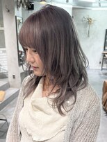 ロリム(RorriM)&nbsp;レイヤーカット ダブルカラー ケアブリーチ 透明感 グレージュ