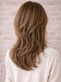 ガルフ(GULF)の写真/透明感を叶えるダメージレスな施術が◎さりげないハイライトで「理想のデザイン」を実現いたします。