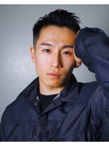 メリケンバーバーショップ トーキョー(MERICAN BARBERSHOP TYO) アップバングメンズカットフェード【竹ノ下】