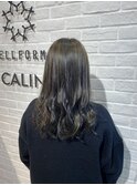 オリーブグレージュ