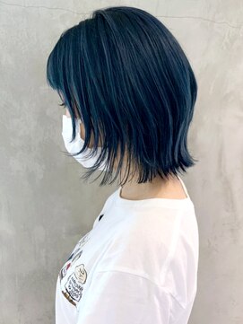 アイティー バイ アルバム 中野店(IT by ALBUM) ブルーグレージュブルーシルバーレイヤーカット_ba305002