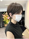 大人ナチュラルショート◎落ち着いたグレージュカラー