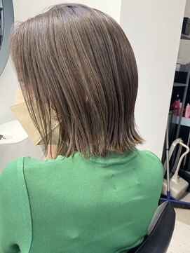 ヒビヲ(HIBIO) ナチュラルボブショートミニボブダブルカラーハイライトブリーチ