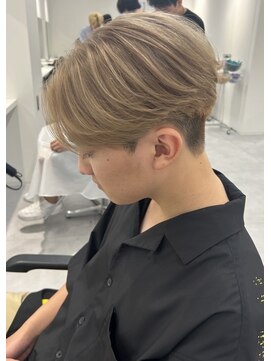 エース 栄矢場町店(Ace) センターパート　ワンカールパーマ　ミルクティーベージュ