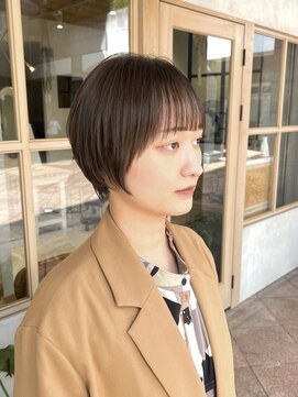 トマト(TOMTO) 丸みショート_ショートボブ_グレージュ