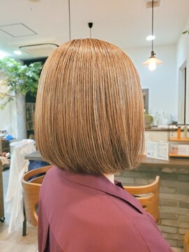 コモレビ(ko.mo.re.bi) 大人ボブ