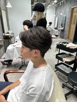 フォンド 津田沼(fond.) ダークアッシュ/アッシュブラック/カルマパーマ/ベリーショート