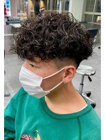 ジーニー 新百合ヶ丘(Genie)&nbsp;ダークアッシュニュアンスパーマ韓国マッシュベリーショート