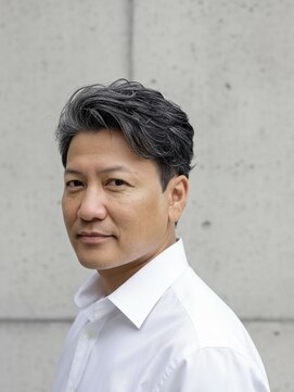 30代40代に最適な上質ビジネスヘアニュアンスパーマ横浜桜木町