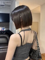 フォト 新宿三丁目(foto) 顎下1cm切りっぱなしボブ
