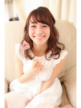 ファイル バイ リトル(file by little) ねじりハーフアップ