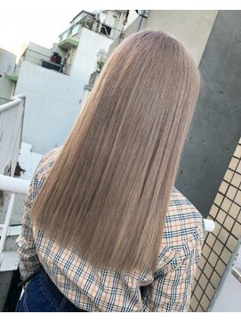 ジーナ(XENA) クリーミーホワイトベージュ