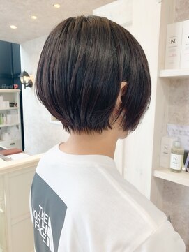 キャアリー(Caary) 福山市美容室Caary人気 似合わせカット 前下がりボブ