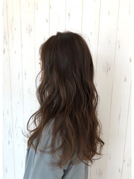 ラウレア(Laule'a) 透明感カラーでオリーブベージュ