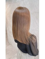 ドゥマン(Demain) モテ髪大人可愛い外ハネボブペールベージュセクションカラー