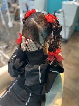 リエラ 新宿(RIERA) ハート×リボン編み込みツイン