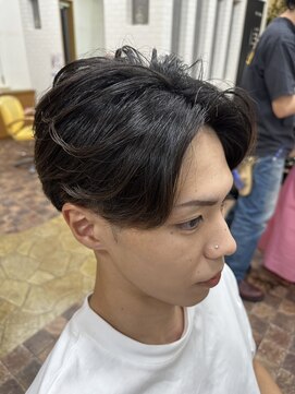 エクリュ(eKuryu) カルマ風ニュアンスセンターパート