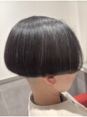 ショートボブ
