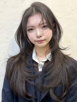 ユニコ(unico)&nbsp;韓国風/レイヤー/小顔/前髪カット/髪質改善/グレージュ/透明感