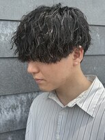 ヒュイル バイ ニアウ(Hwyl by Niau)&nbsp;メンズマッシュパーマ波巻きスパイラルパーマニュアンスパーマ