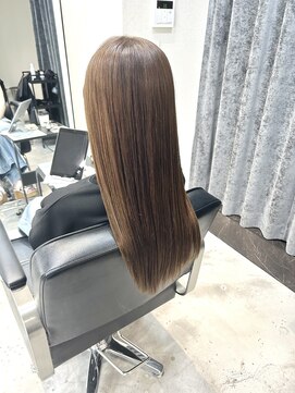 サロンワン(Salon1) ストレート×ベージュカラー