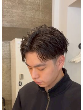 メンズギフト(men's GIFT) ツイストスパイラルパーマセンター分けメンズパーマ