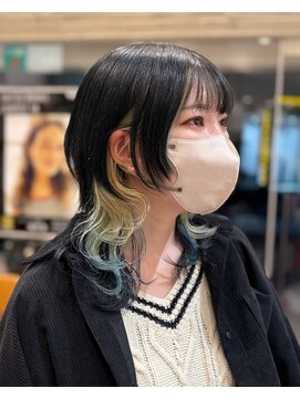 ハウス(HAUS.) インナーカラー×ミディアムウルフ