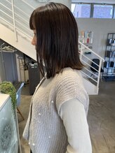 アールハーツ 峰店(R-HEARTS)&nbsp;伸びかけの切りっぱなしボブは厚めな前髪で雰囲気を変えよう！