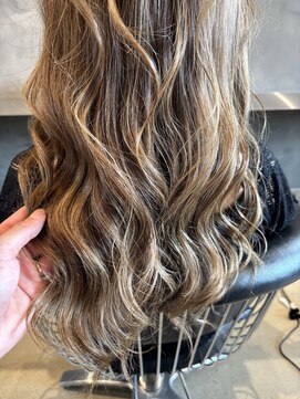 ユウシヘアー(Yushi Hair) ハイライト