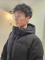 イット(it.)&nbsp;it. YUI シャドーパーマ メンズパーマ ソフトツイスト