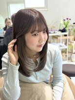マロウイヴ(mallow eve)&nbsp;《花屋併設の美容院》レイヤーカット×透明感カラー