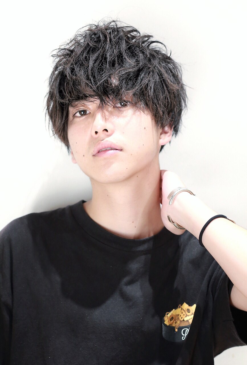 NKOラフ前下がりマッシュワイルドビジカジ刈り上げツーブロック