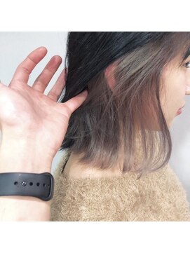 クラン(clan) くせ毛カバー　アッシュカラー　上品フォルム大人ボブ