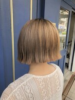 エレナ(elena)&nbsp;切りっぱなしボブ