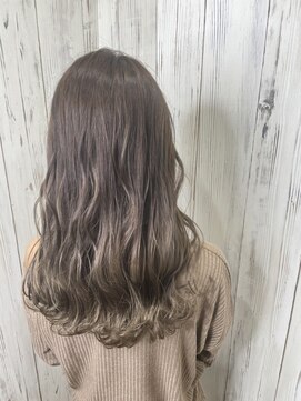 アンダーバーホワイト 南海難波店(_WHITE) ミルクティーグレージュ