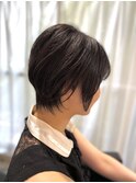 大人可愛い30代40代50代黒髪前下がりショートボブ丸みショート