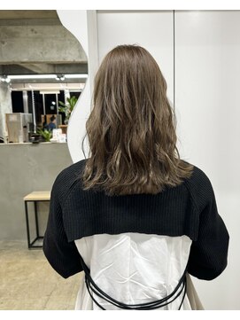 フリーラ 京都河原町三条店(freera) Olive beige