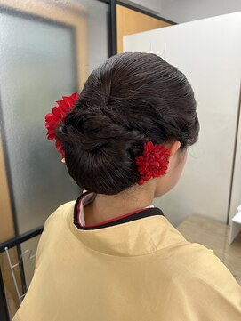 フォトリンクキポ 日本橋(Photo link ki.po) 人気のシニヨンヘアアレンジ
