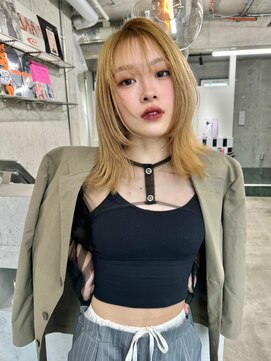 リル ラウム 原宿(LiL Raum) ミルクティーベージュ顔まわりレイヤー/ブリーチ/レイヤーカット