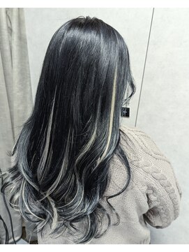 レアナ バイ ニーナ(Leana by NINA) ポイントエクステでイメチェン　３０本