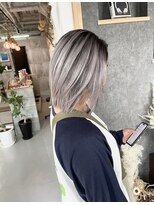 髪屋 紬 バレイヤージュ/ハイライト/ケアブリーチ/ハイトーン