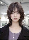 ハッシュカットミディアムレイヤーウルフボブ顔まわりレイヤー