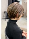ショートボブ