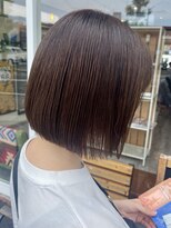 クオリア(Quaria) 透明感抜群!シンプルなのに垢抜ける、グレージュベージュボブ